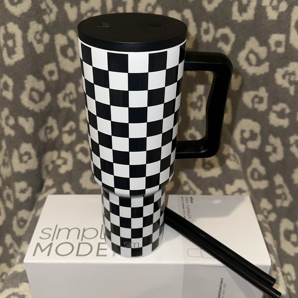 Simple Modern TREK 40oz Tumbler in Black & White Checkmate 🖤 New 🆕 Only One 🖤 - Picture 13 of 17